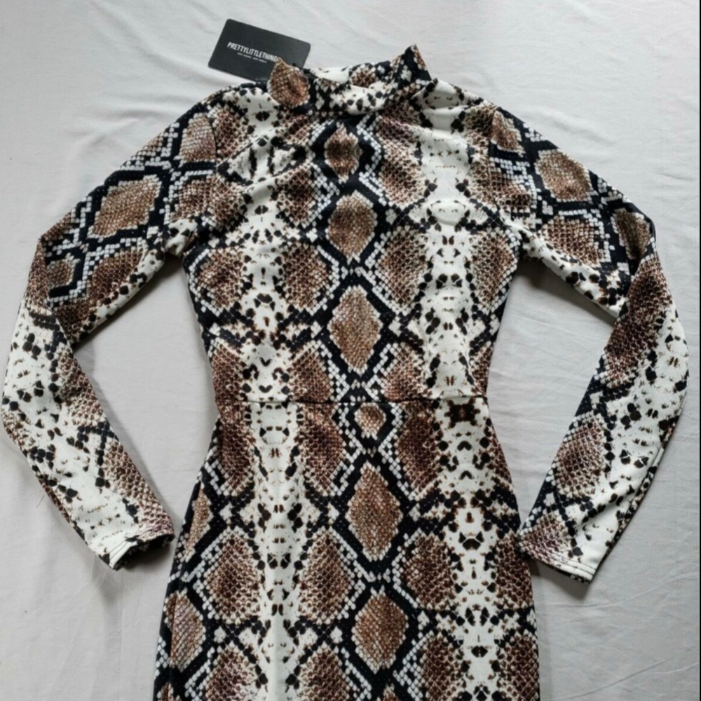SEXY NWT size small boutique dress!
